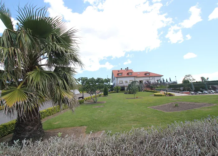 波萨达埃尔索酒店 招待所 3*