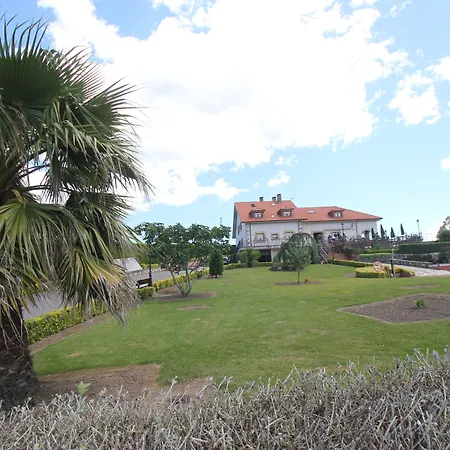 El Iso בית הארחה 3*